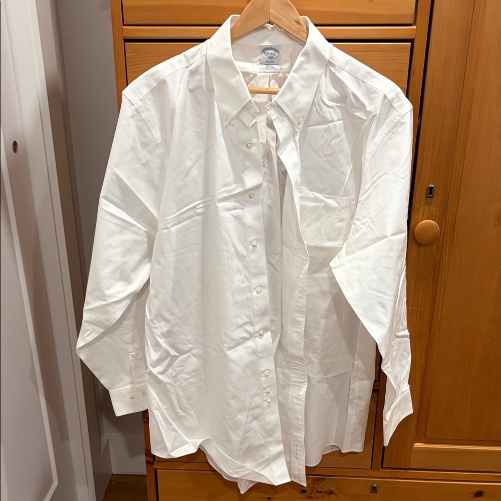 Brooks Brothers Men's Cream Dress Shirt